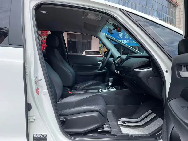 Honda Fit — фото 11