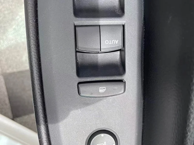 Honda Fit — фото 12