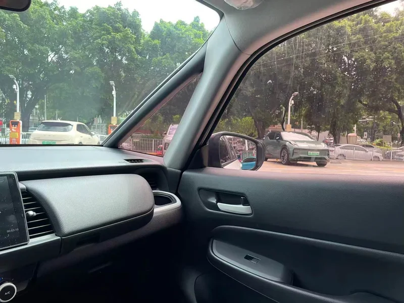 Honda Fit — фото 20