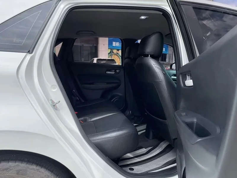 Honda Fit — фото 10