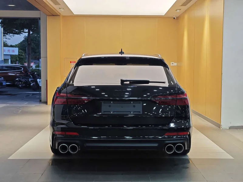 Audi A6 — фото 29