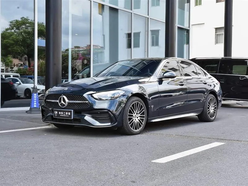 Mercedes-Benz C-Class — фото 1