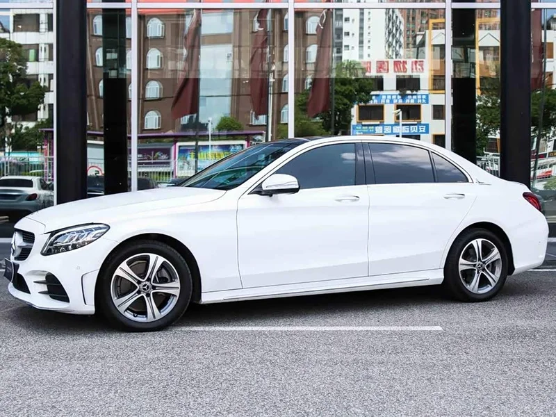 Mercedes-Benz C-Class — фото 1