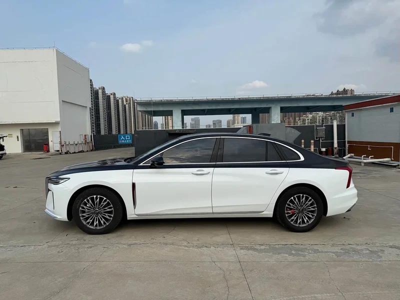 Hongqi H5 — фото 4