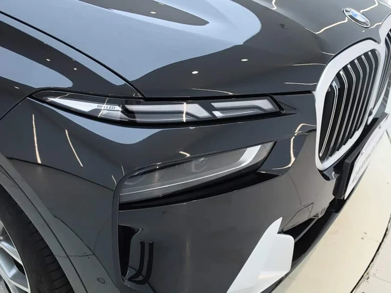 BMW X7 — фото 12