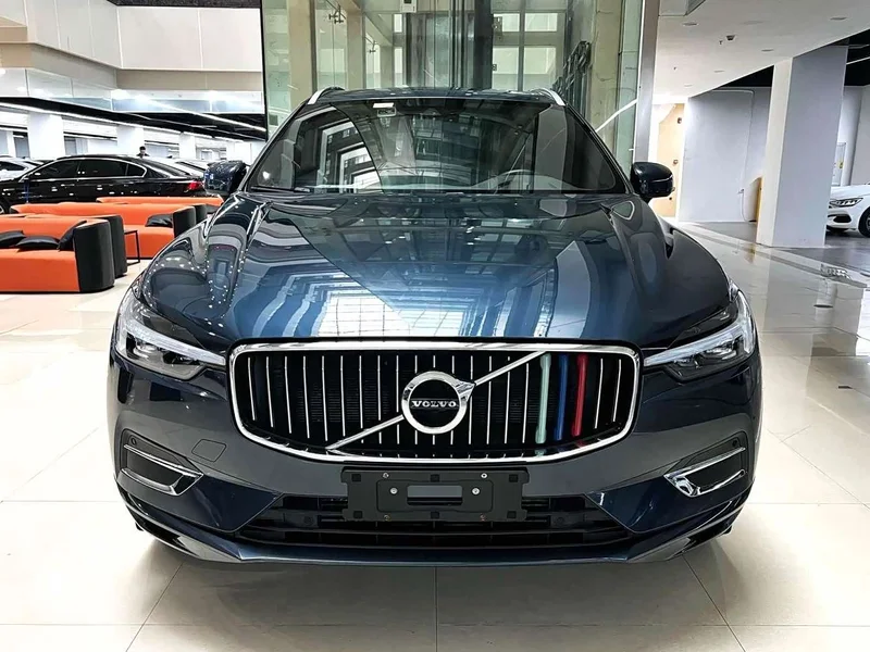 Volvo XC60 — фото 2