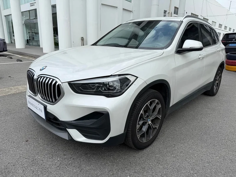 BMW X1 — фото 1