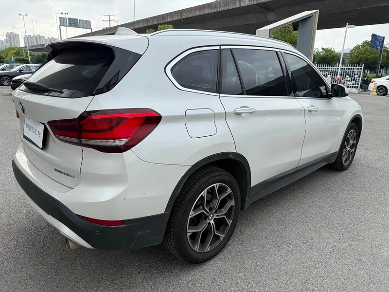 BMW X1 — фото 13