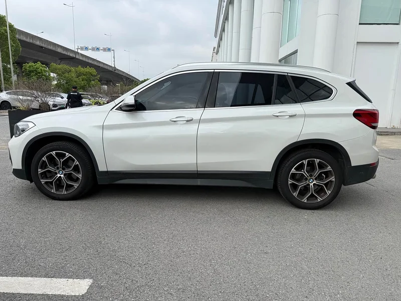 BMW X1 — фото 3