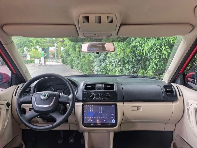 Skoda Citigo — фото 12