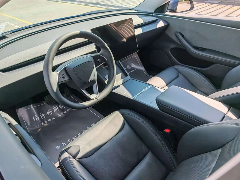 Tesla Model 3 — фото 16