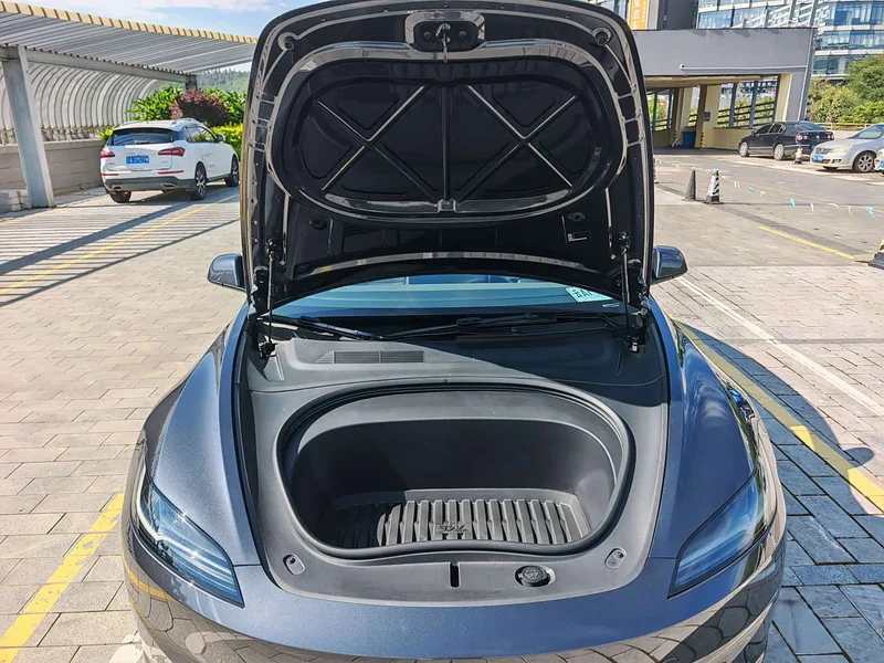 Tesla Model 3 — фото 20