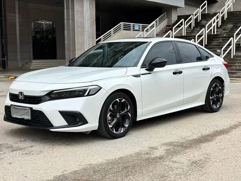 Honda Civic — фото 1