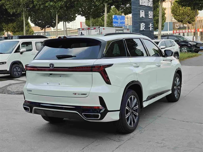 Changan CS75PLUS — фото 4