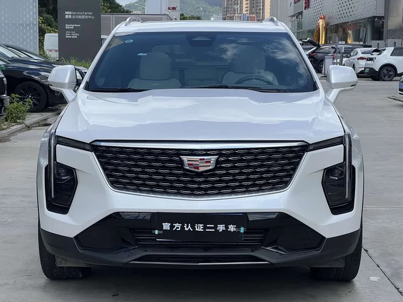 Cadillac XT4 — фото 2