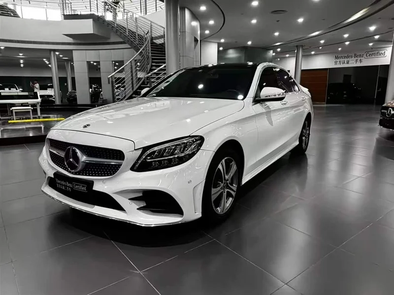 Mercedes-Benz C-Class — фото 1