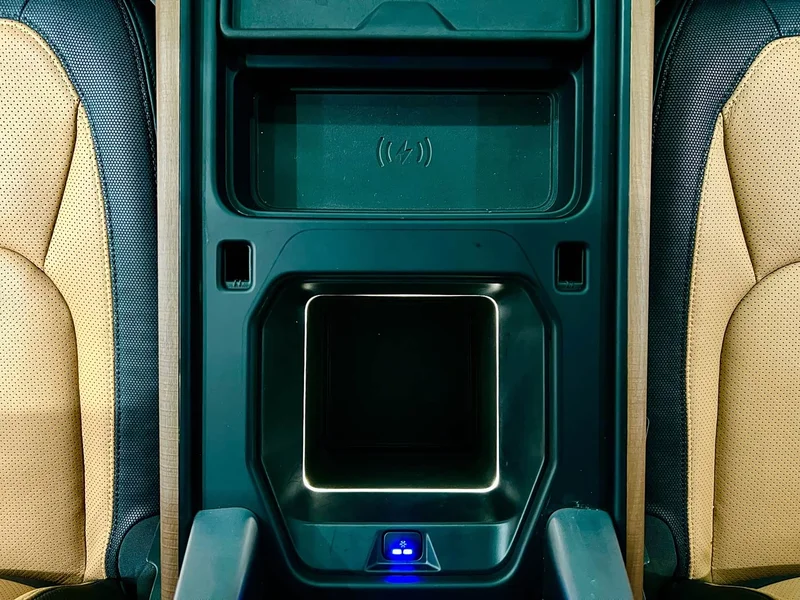 Land Rover Defender — фото 18