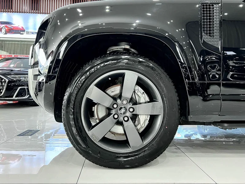 Land Rover Defender — фото 26