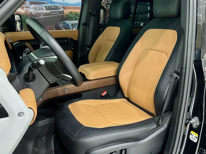 Land Rover Defender — фото 6
