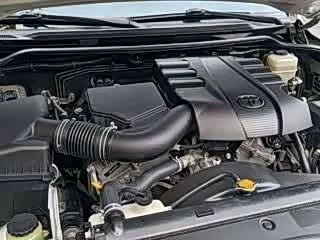 Toyota Land Cruiser (Imported) — фото 12