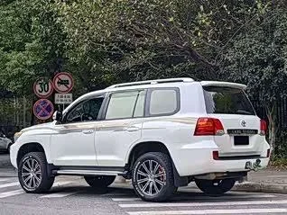 Toyota Land Cruiser (Imported) — фото 4