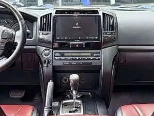 Toyota Land Cruiser (Imported) — фото 7