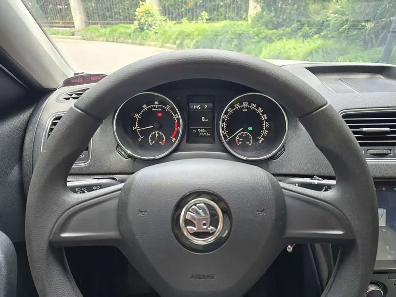 Skoda Yeti — фото 3