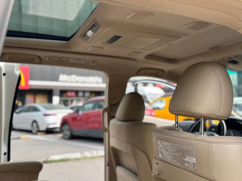 Toyota Alphard — фото 15
