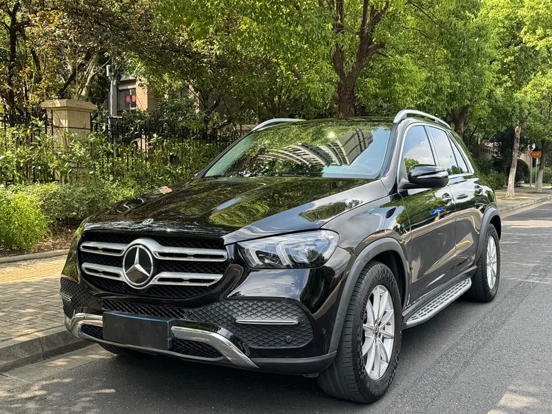 Mercedes-Benz GLE — фото 1