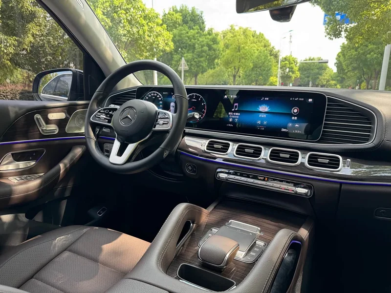 Mercedes-Benz GLE — фото 13