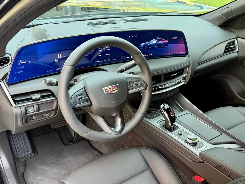 Cadillac CT5 — фото 16