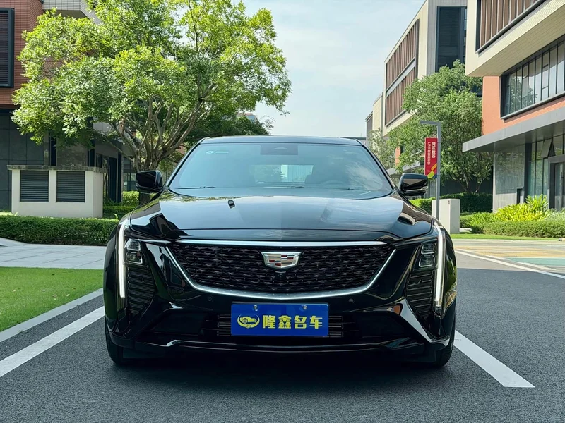 Cadillac CT5 — фото 2