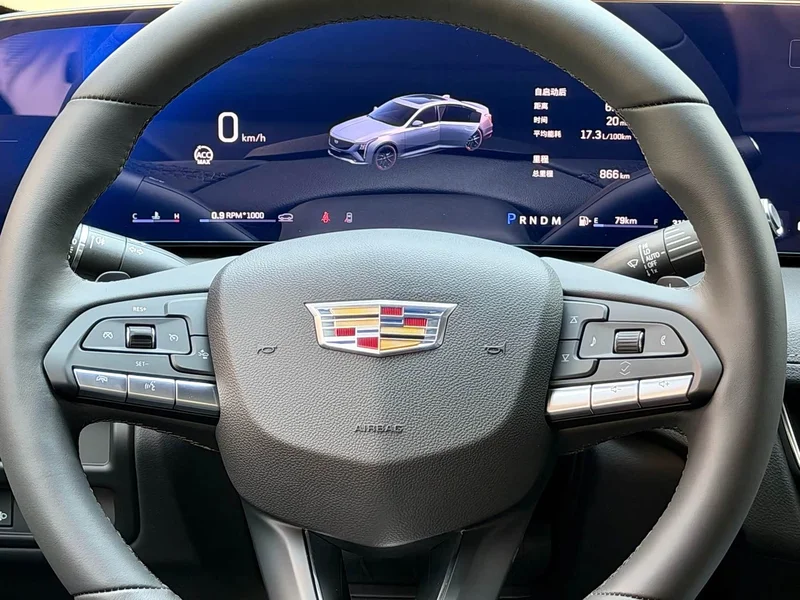 Cadillac CT5 — фото 24