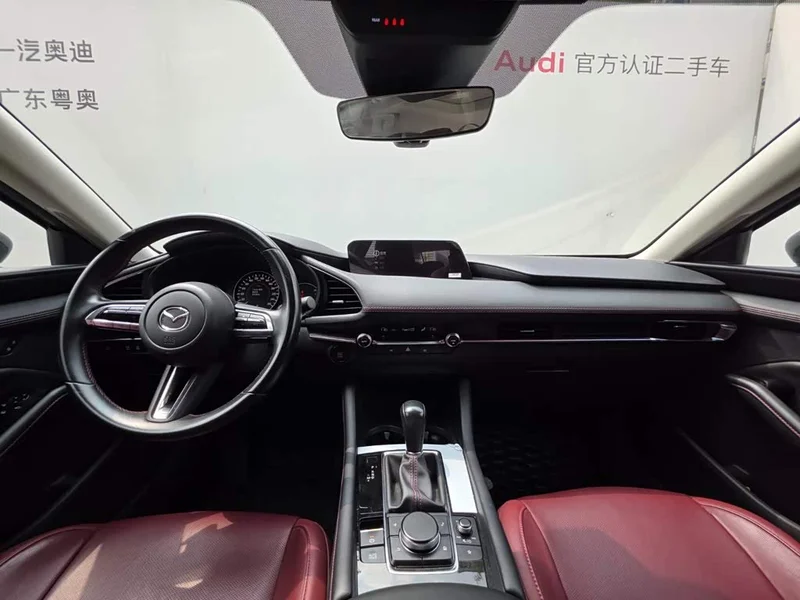 Mazda 3 Axela — фото 16