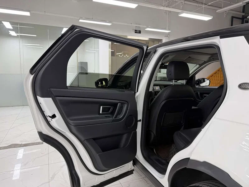 Land Rover Discovery — фото 13