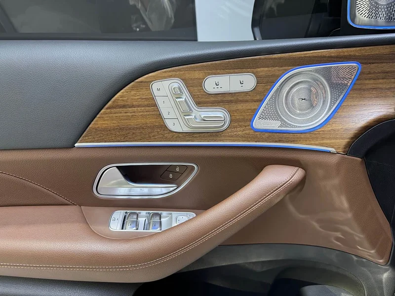 Mercedes-Benz GLS — фото 11