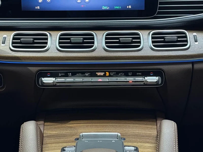 Mercedes-Benz GLS — фото 16
