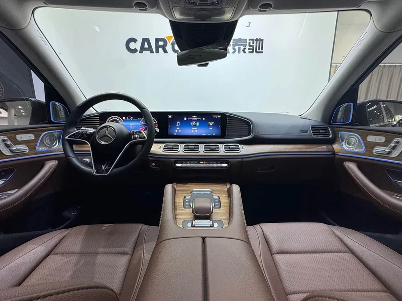 Mercedes-Benz GLS — фото 18
