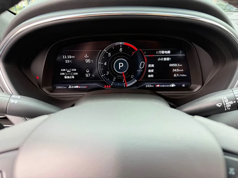 Cadillac CT5 — фото 16