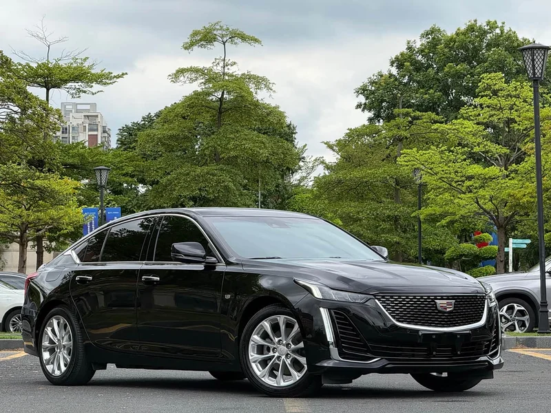 Cadillac CT5 — фото 2
