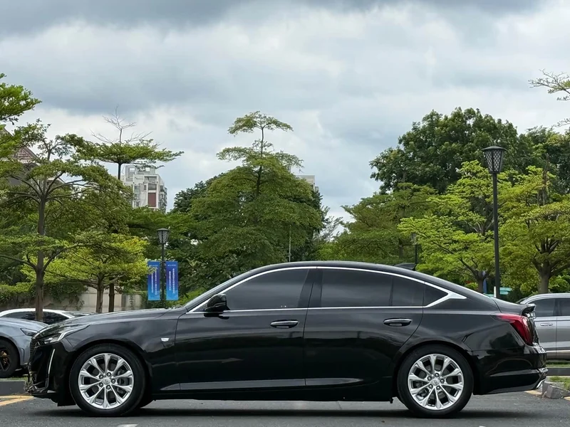Cadillac CT5 — фото 5