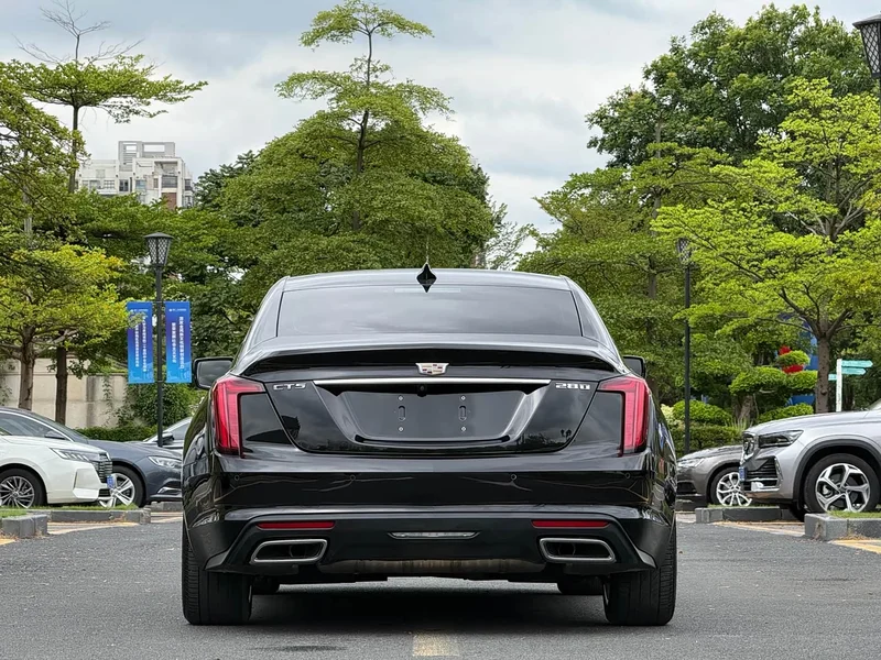 Cadillac CT5 — фото 6