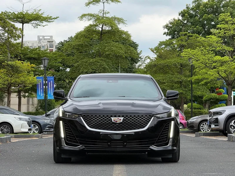 Cadillac CT5 — фото 7