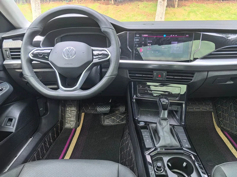 Volkswagen Passat — фото 14