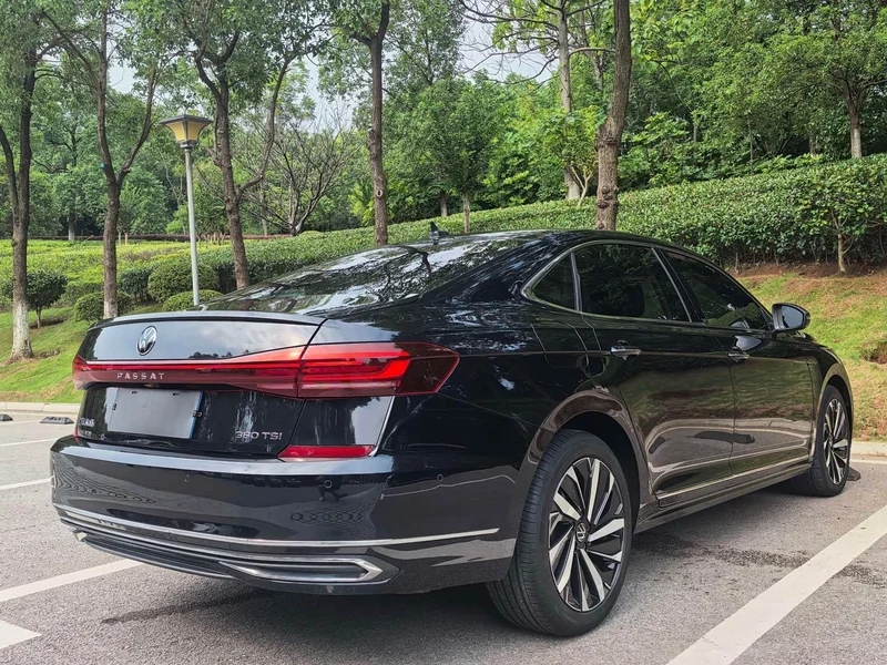 Volkswagen Passat — фото 4