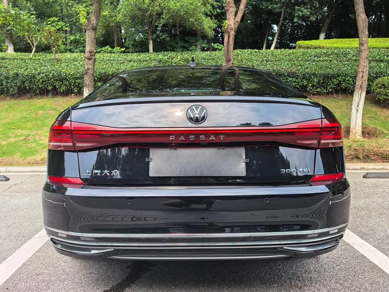 Volkswagen Passat — фото 5