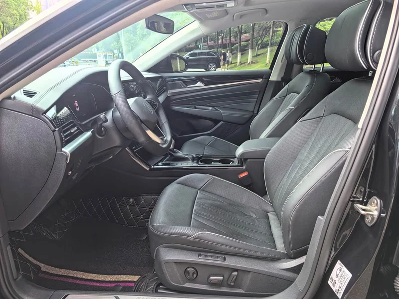 Volkswagen Passat — фото 10