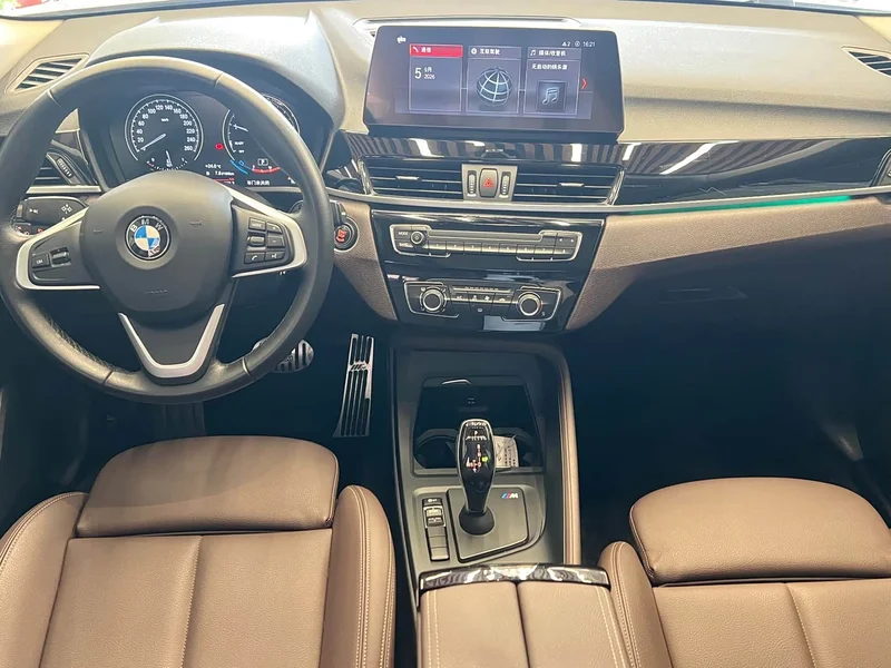 BMW X1 — фото 10