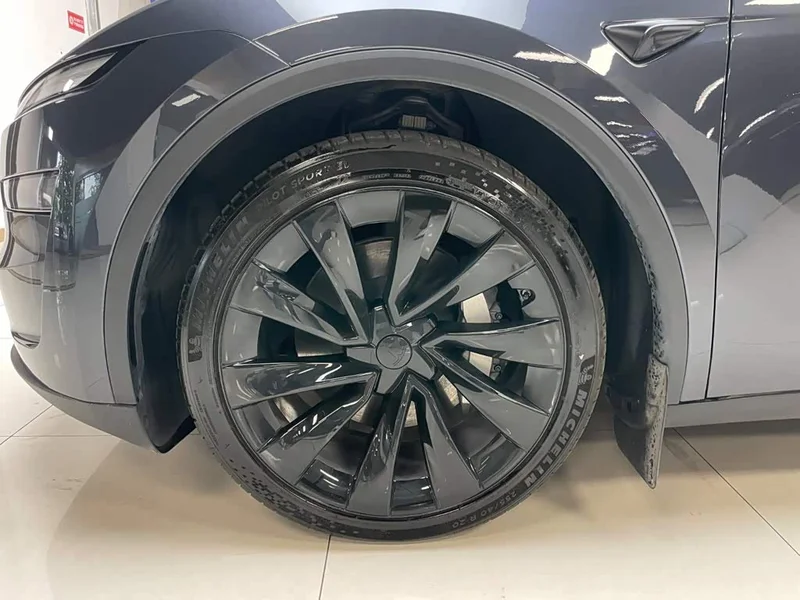 Tesla Model Y — фото 23