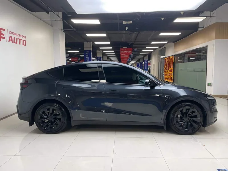 Tesla Model Y — фото 3